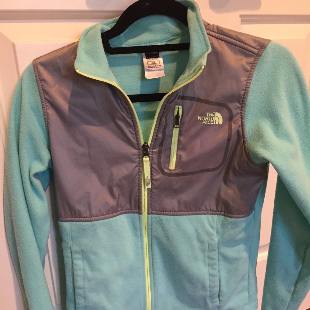 Girls The North Face lightweight fleece jacket